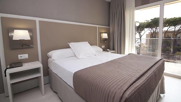 Hoteles en Salou, Cambrils y La Pineda: Guía de alojamiento y recomendaciones