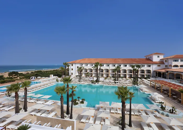 Descubre los excelentes hoteles con pensión completa en Cádiz