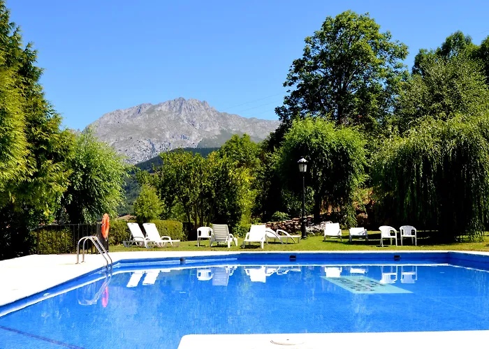 Hoteles en Potes con piscina: Una opción ideal para disfrutar del verano en el norte de España