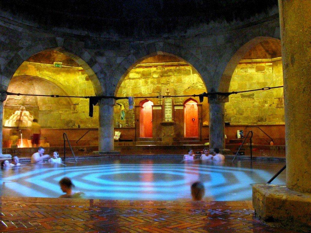 Thermes Rudas à Budapest