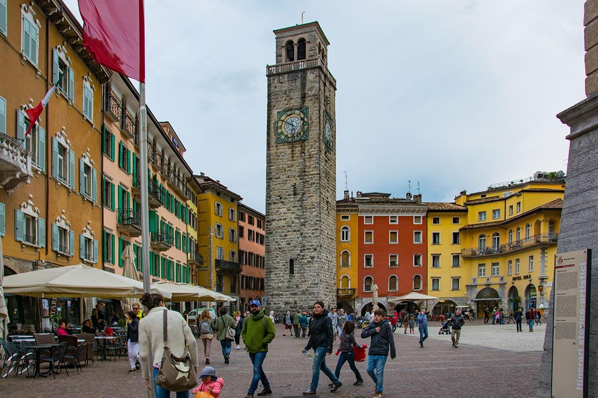 Place III Novembre - Riva del Garda