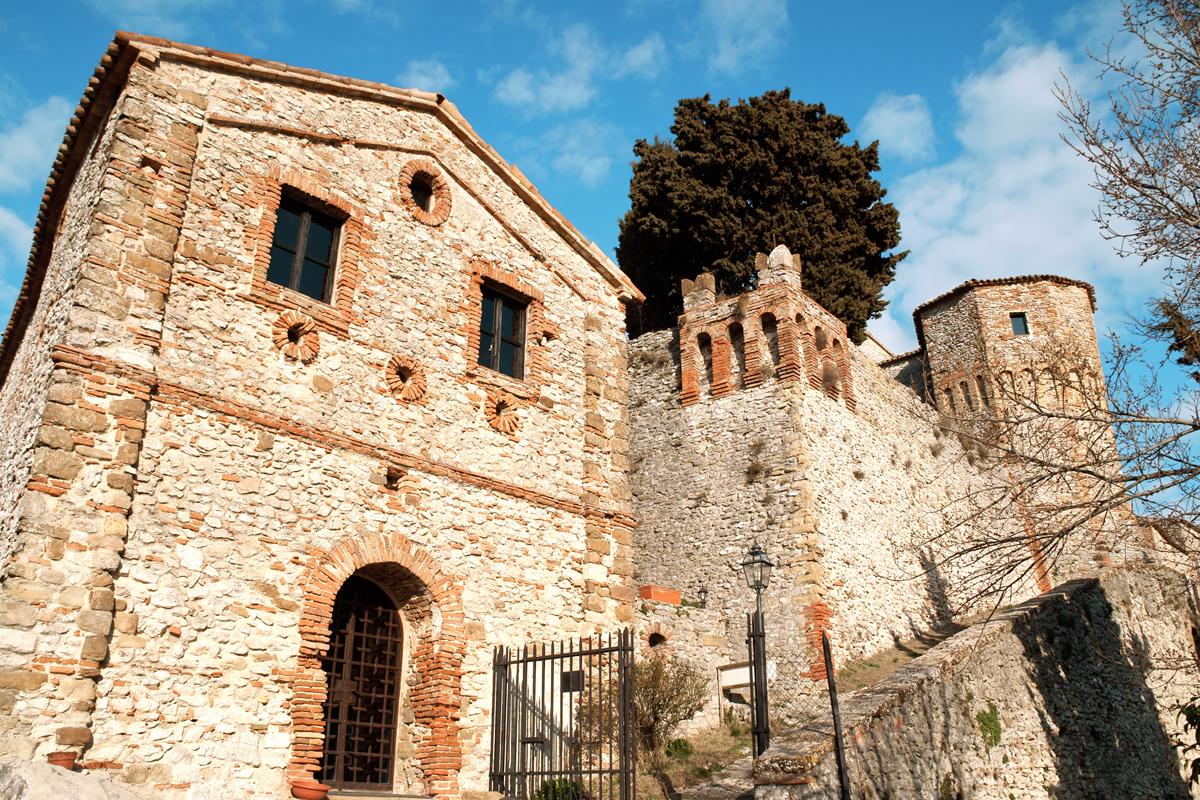 La Pieve et le Château de Montebello