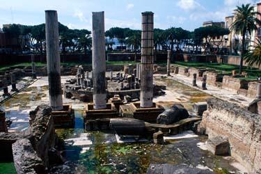 Temple de Sérapis à Pozzuoli