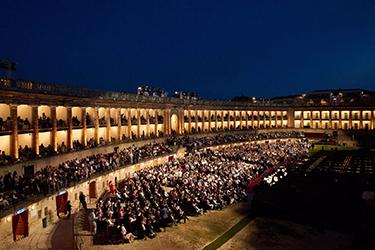 Arena Sferisterio de Macerata lors d'un spectacle nocturne