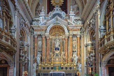 Église et place du Gesù à Naples