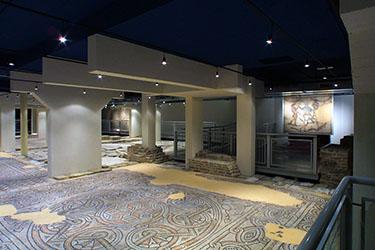 La Domus des tapis de pierre