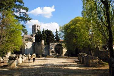 Les Alycamps arles