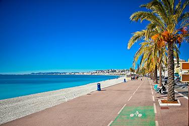 Promenade des Anglais et le Musée historique de Nice