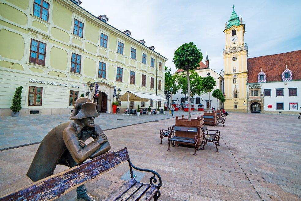 Estatua del soldado napoleónico en Bratislava