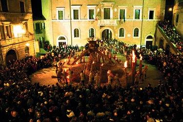 La Torciata de San Giuseppe à Pitigliano