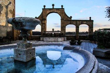 L'Aqueduc Médicis et la Fontaine des 7 cannelures