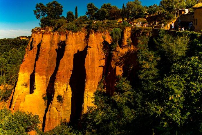 Le versant du Sentier des Ocres
