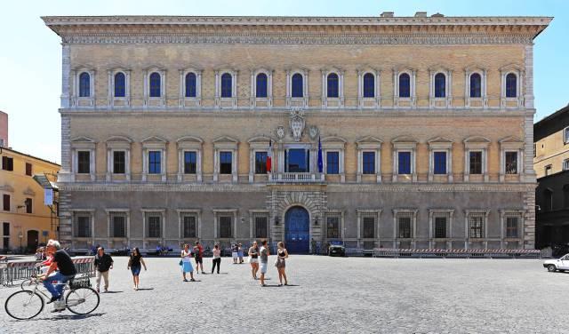 La façade du Palais Farnèse