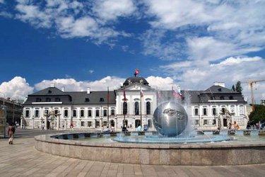 Le Palais Grassalkovich, le plus beau de Bratislava.