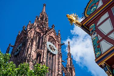 Kaiserdom (la Cathédrale impériale de Francfort)