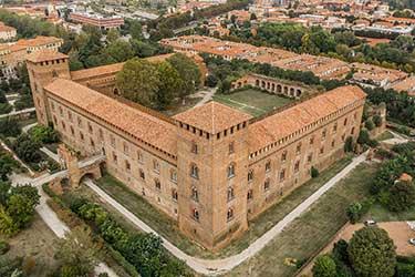 Château Visconti et Musées Civiques