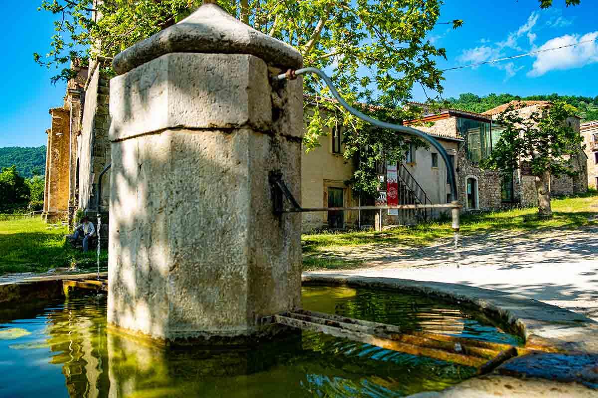 La fontaine de Roscigno Vecchia