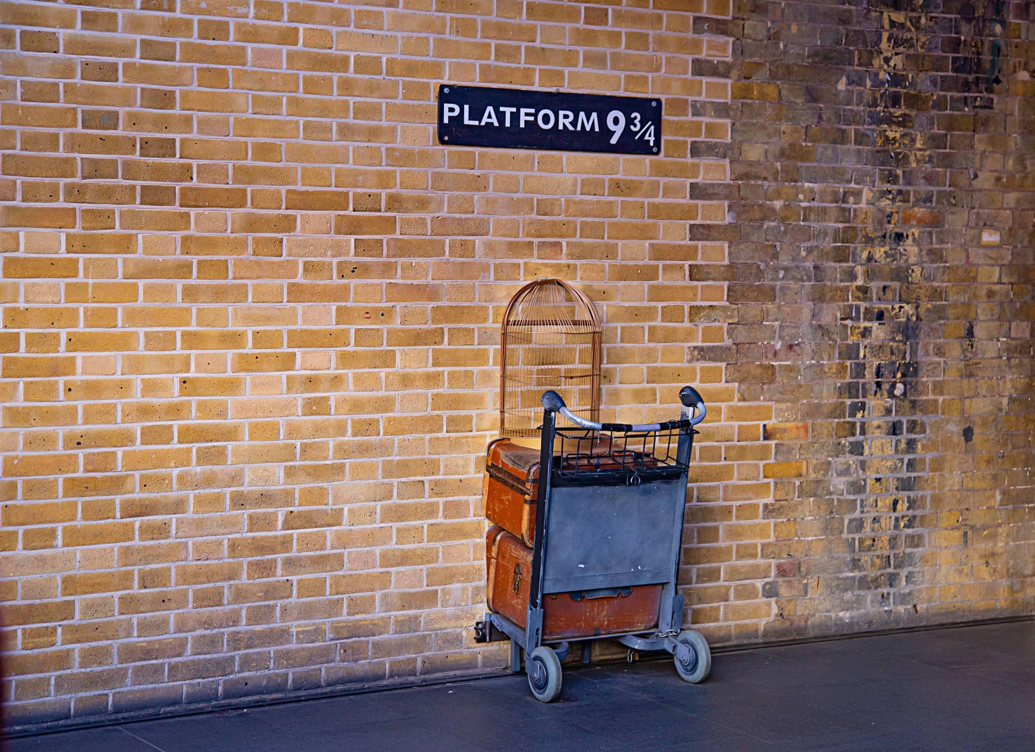 chariot harry potter gare king cross londres