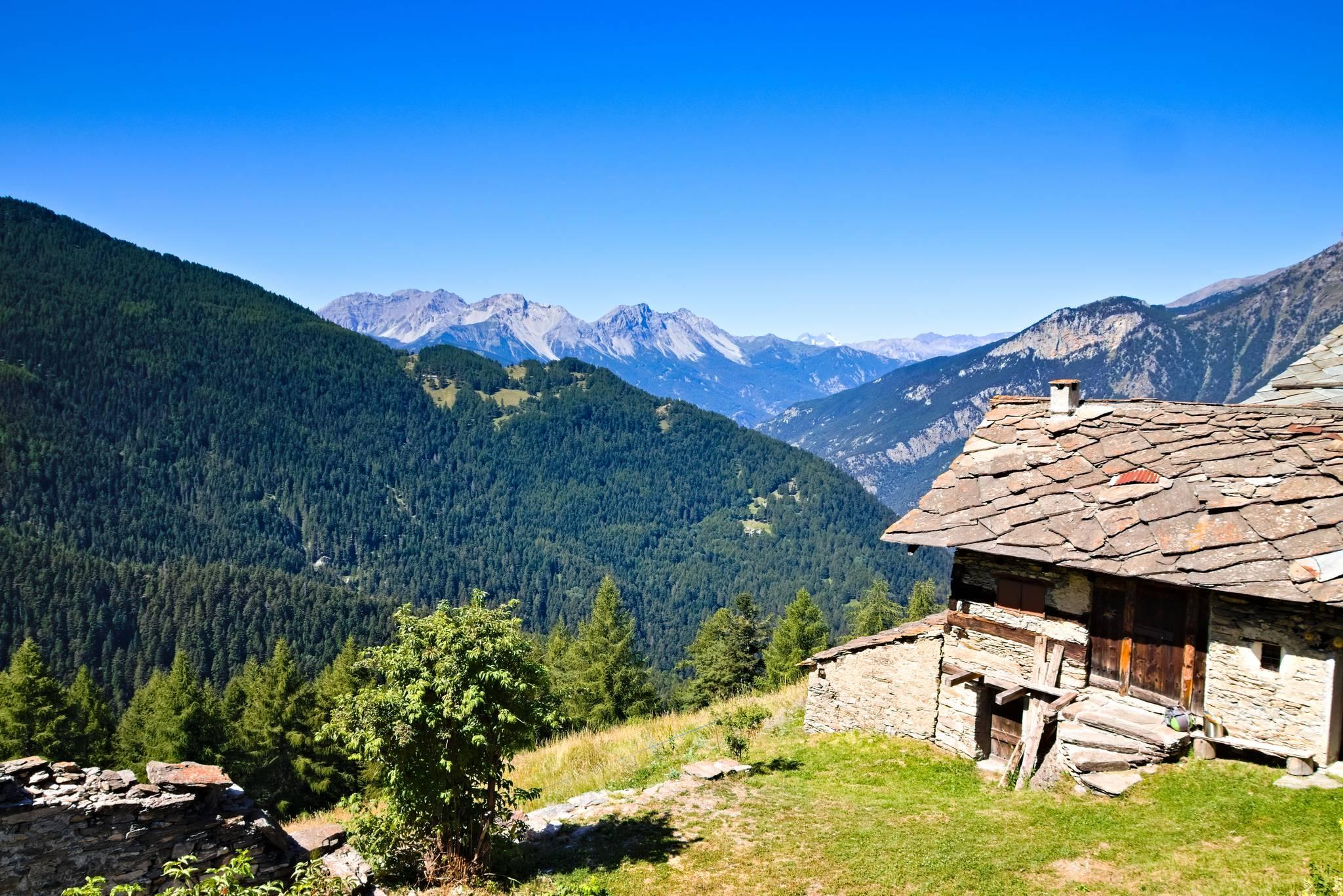maison dans le grand bois de salbertrand en piémont