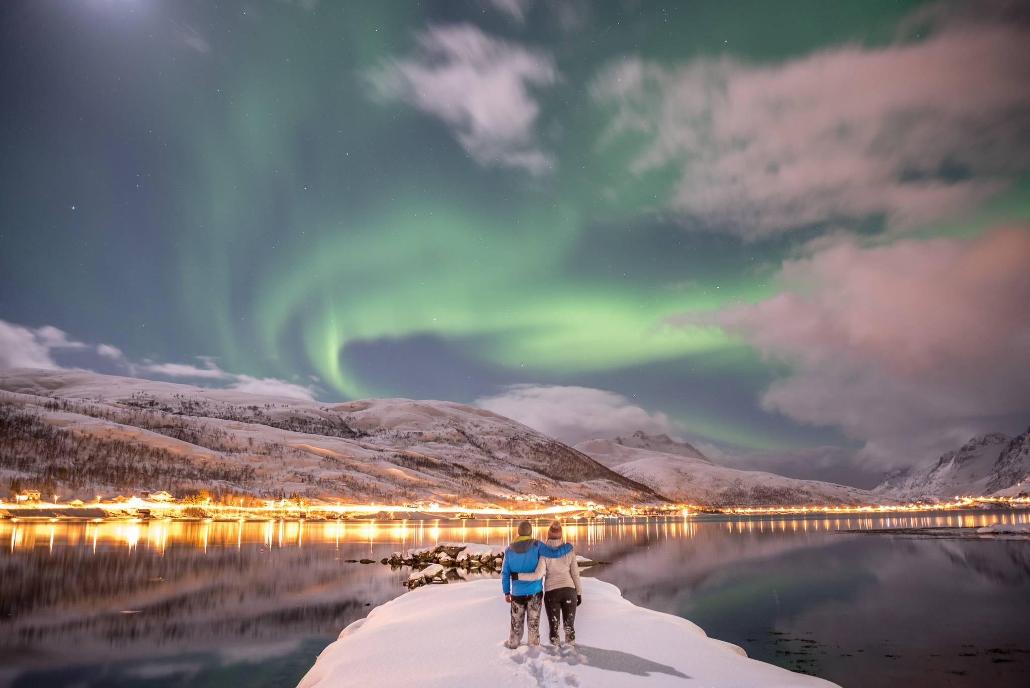 couple aurore boreale tromsø norvège