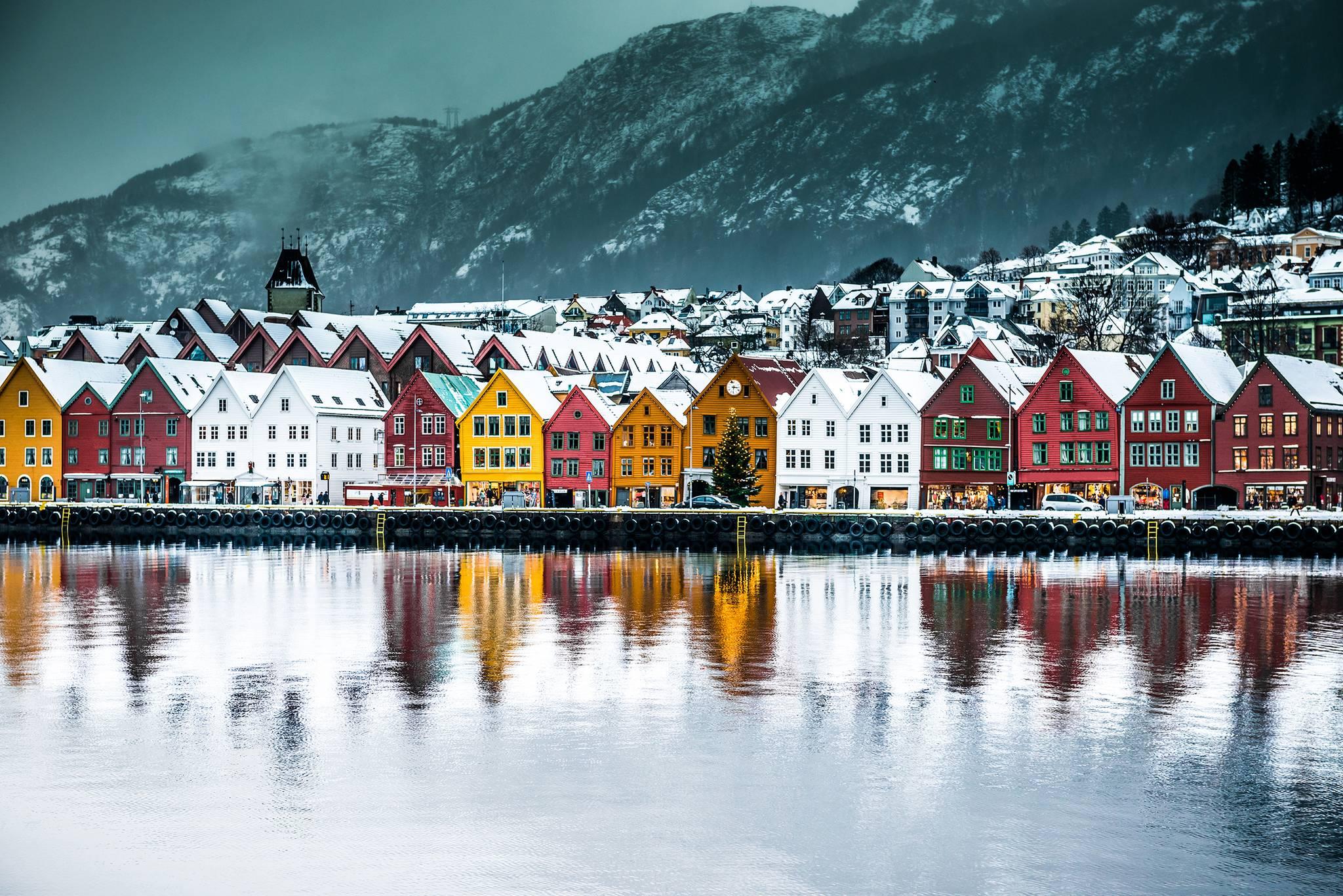 bryggen bergen en hiver sous la neige