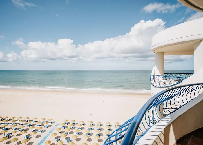 Guía Exclusiva de Hoteles en Cádiz Costa: Alojamientos y Servicios