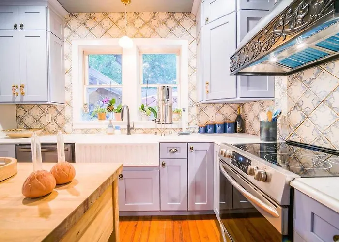 Top Hotels in Cullman for Cozy Stays