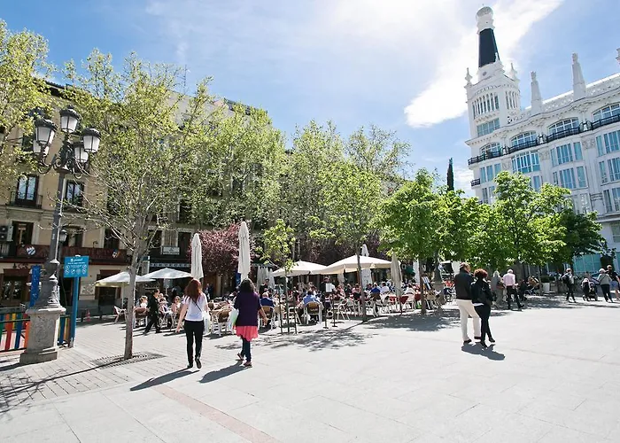 Encuentra los hoteles más cercanos a Sol en Madrid