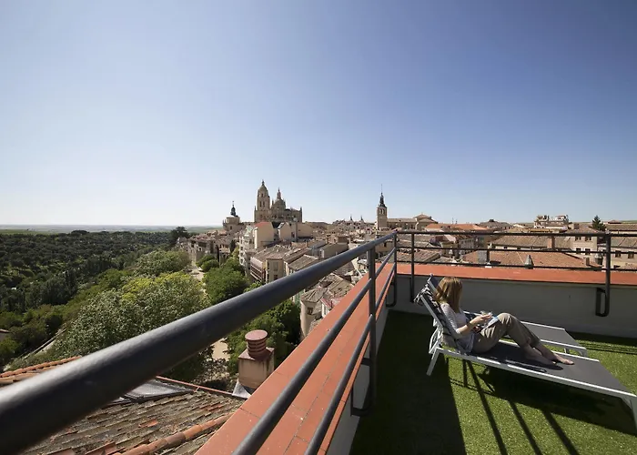 Descubre los encantadores hoteles románticos en Segovia con jacuzzi