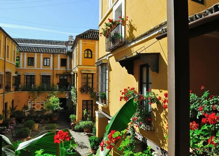 Hoteles románticos en Sevilla: encuentra el lugar perfecto para una escapada amorosa