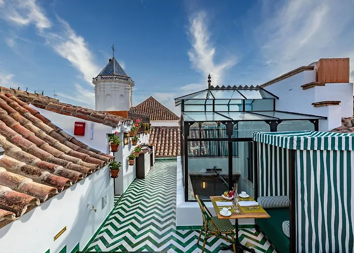 Hoteles en Marbella Pueblo: ¡Encuentra tu alojamiento ideal!
